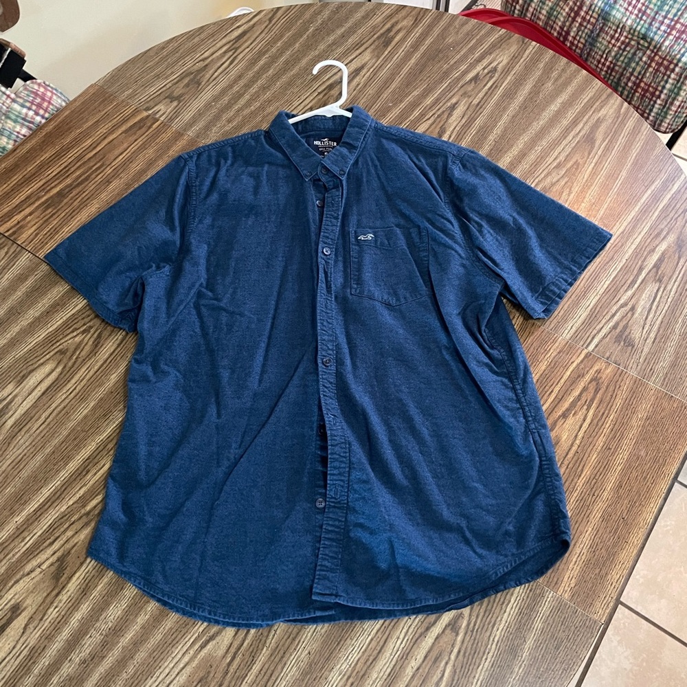 Hollister Co. Short Sleeve Epic Flex Button Down